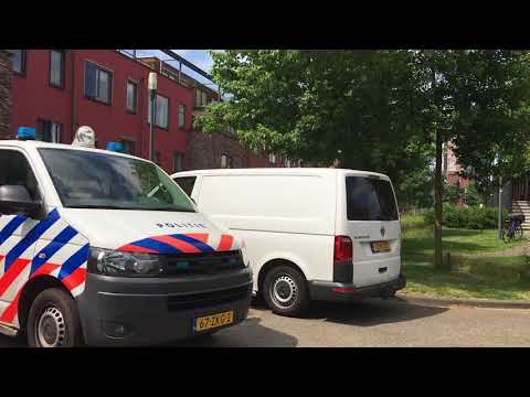 Politie doet onderzoek naar stoffelijk overschot in woning (Amersfoort)