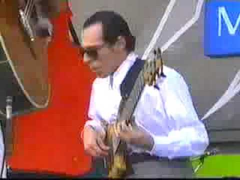 Nico Assumpção Bass Solo