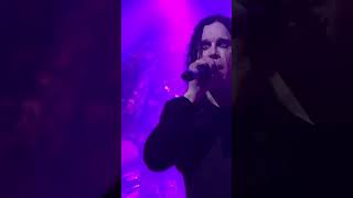 Gathered In Their Masses - Black Sabbath perform Iron Man