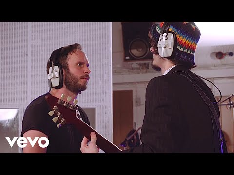 River Hounds - Runaway (Live at Abbey Road Studios)