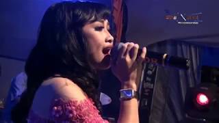 Download lagu KUNANTI DI PINTU SURGA - DEVI TRIANA - AMELIA mp3