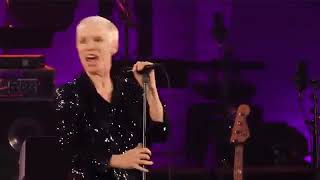 Annie Lennox - I Put A Spell On You - Live 2015.