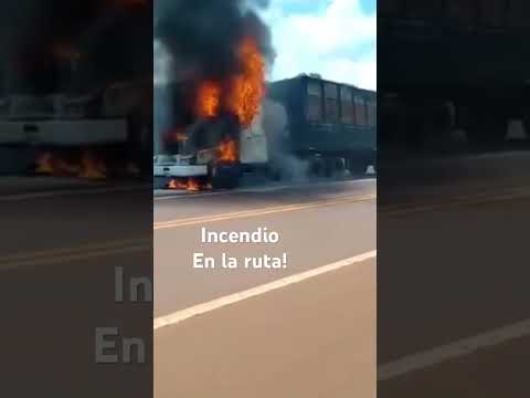 Se incendió un camión por problemas eléctricos #campogrande #misiones #incendio