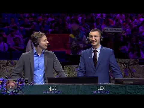 Chinese crowd members take down Liquid fan banner. | TI9 day 6 main event |