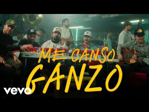 Grupo Clasificado - Me Canso Ganzo (Video Oficial)
