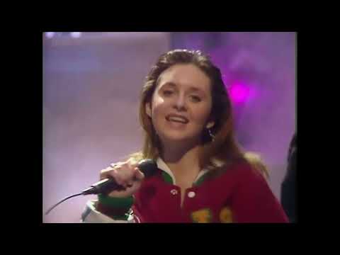Beats International feat Lindy - Dub be good to me (Second Performance)   TOTP - 22 02 1990