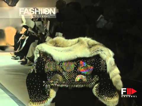 "Jean Paul Gaultier" Fashion Show Haute Couture Women Autumn Winter 2003 2004 Paris 2 of 6