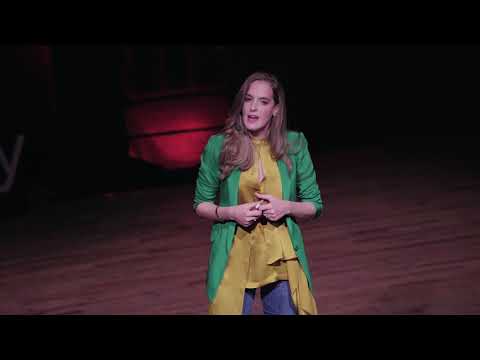 , title : 'How Clothes Impact Your Life: Re-examining Fashion | Jennifer Millspaugh | TEDxTexasStateUniversity'