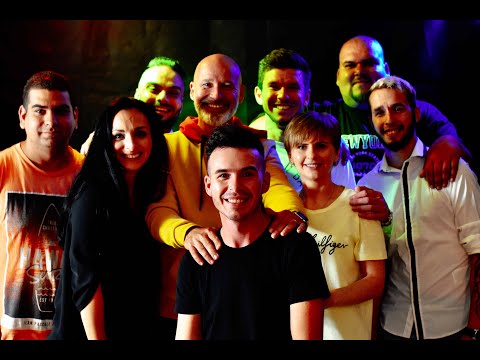 TIKTOK duet TEAM - Cizí zeď (cover)