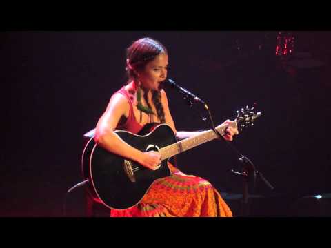 Natalia Doco - Deusa do amor (Théâtre Sébastopol) ♪