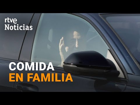 50 YEARS OF MONARCHY | JUAN CARLOS I participates in a private luncheon with the Royal Family | RTVE