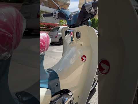 Honda Super Cub 2025,  Pearl Bosphorus blue