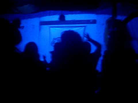 Ackboo -  Bussnies of War