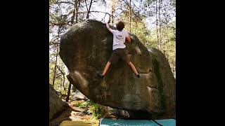 Video thumbnail: Plat au Nez, 6c. Fontainebleau