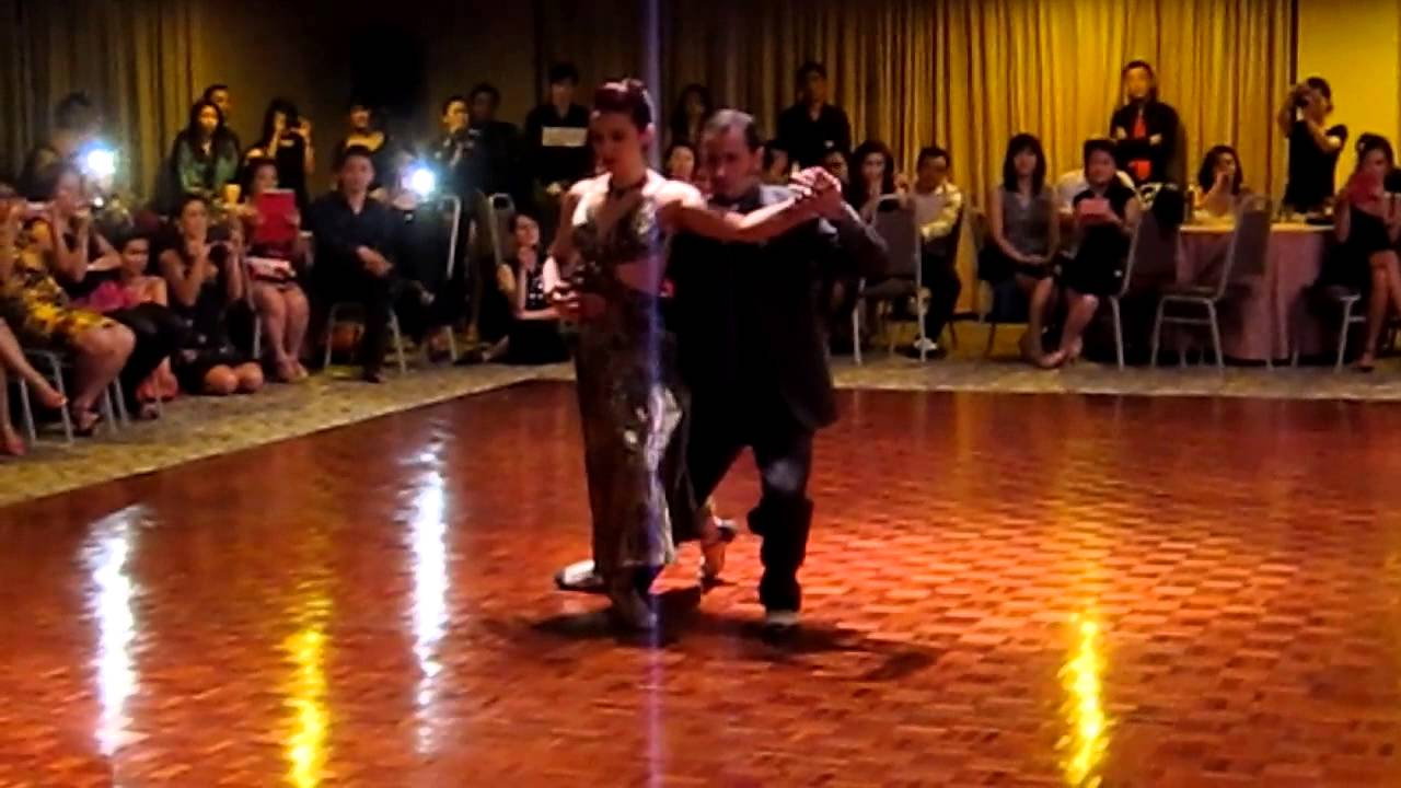 JULIETA BISCIONE Y ROBERTO CASTILLO