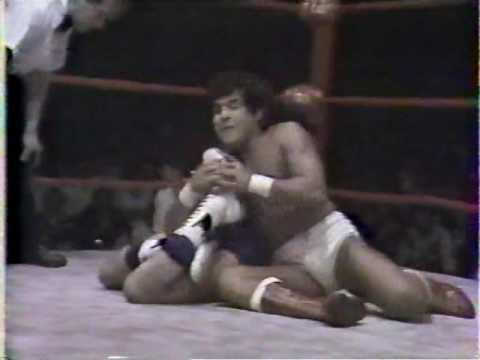 Mocho Cota vs. Americo Rocca