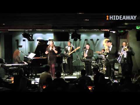 Skyfall performed by Annabel Williams at Hideaway Jazz Club in London
