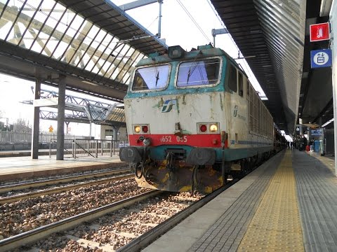 E.652-065 + CARRI BISARCA (CON Fiat '500) TRANSITO STAZIONE DI MILANO ROGOREDO