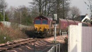 preview picture of video '66148 On Empty Coal Train At Alloa Station'