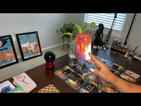 HE IS NOT AN F’BOY!! BUT, HE F’KING LOVES YOU & EVERYBODY KNOWS! KARMY IS PISSED AT EVERYONE .. 🤭