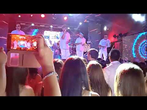 Grupo extra - hoy se bebe concierto Rome Fiesta