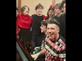 Francesco Gabbani Canta Spazio tempo con i protagonisti de Un Professore, 16 dicembre 2021