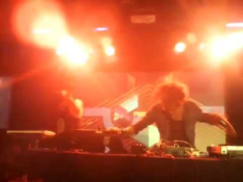 GAUDI (UK) feat. Danny Ladwa в 16 Тонн