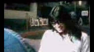 3 muero por muriel. muriel y el oso se conocen