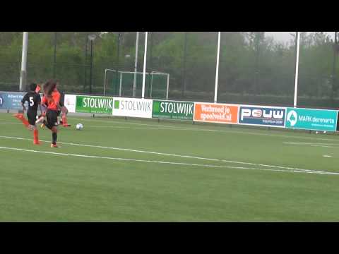 11 mei 2015 VV De Meern D3 - DESTO D1 com 2-5 Redding van Stein (keeper DESTO)