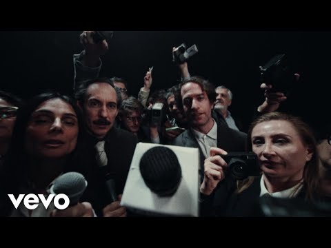 Video thumbnail for SENZA VOCE (feat. il presente)