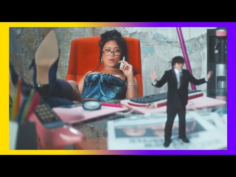 Don't disrespect Ysabelle Angeli.  She'll crush you! [Giantess/巨大娘]