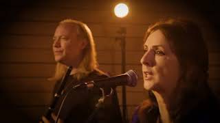 Moya Brennan &amp; Imelda May - 'Siùil A Rúin