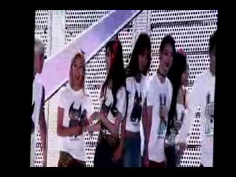 131019 SMT Beijing Suho & Tiffany "Holding Hands"