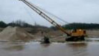 preview picture of video 'Jm 1500 Dragline Working'