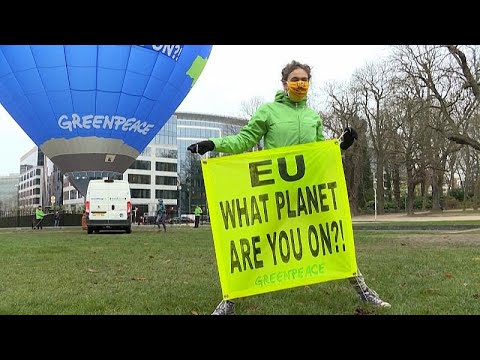Beim EU-Gipfel: Greenpeace protestiert mit Heißluftballon für mehr Klimaschutz
