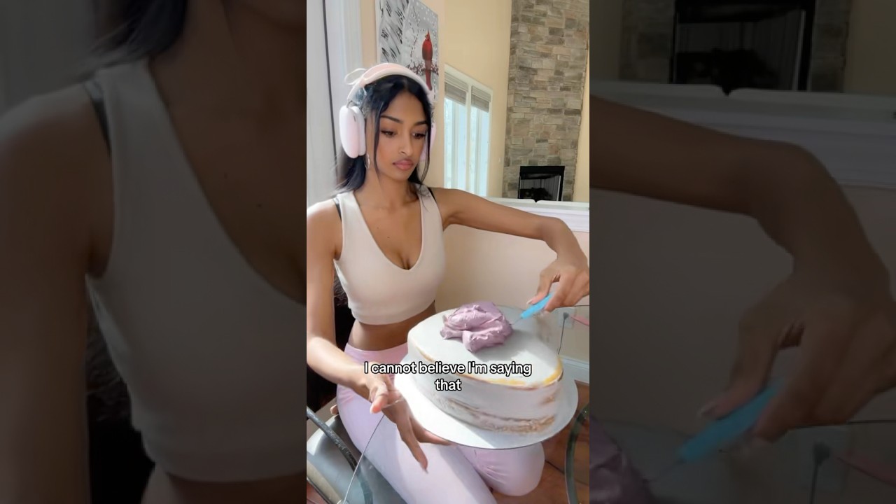 my FIRST cake for a client…. 💜 #baker