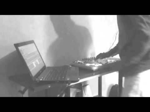 DJ SLONE FREESTYLE MIX SCRATCH VCI  300 HIP HOP RAP 2010