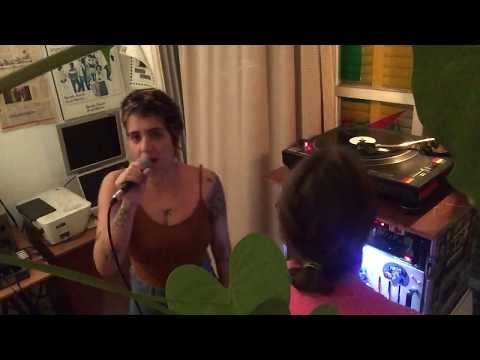 Nina Girassóis “Sangue Vermelho” ensaio no Rocky Studio