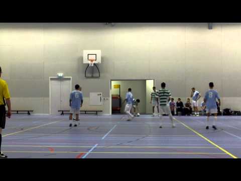 Gorinchemse zaalvoetbalderby ZVG 1-Gozaal 2 (9-3)