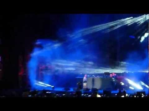 Madonna intro Avicii @ Miami Ultra Music Festival 2012 HD