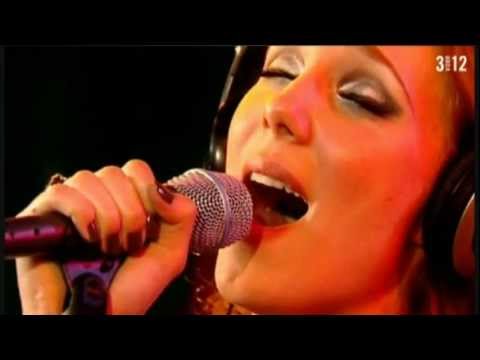 Quietus (Acoustic at Pinkpop 2010)