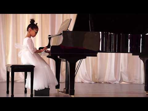 CHRISTIAN PETZOLD- MINUET IN G MAJOR, E.ENKHRIILEN, MONGOLIA, 8 YEARS OLD