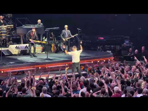 Bruce Springsteen at Barclays Center (05/14/26) - E Street Band Introduction/Tenth Avenue Freeze Out