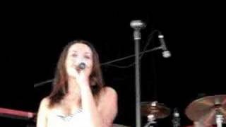 Ricki-Lee performs 'Sunshine' Live