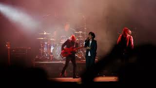 Rick Astley and Sharleen Spiteri do AC/DC at Carfest 2017