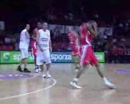 43 03-10-07 BvB BCO-Ninane - Brunner met simpele score, assi