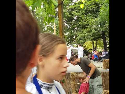 Nenkovice biểu diễn