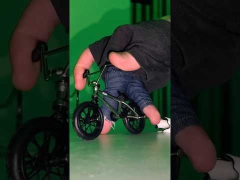 I’m really proud of this bike I made together with @TAILWHIPtoy, genuinely the realest one so far.