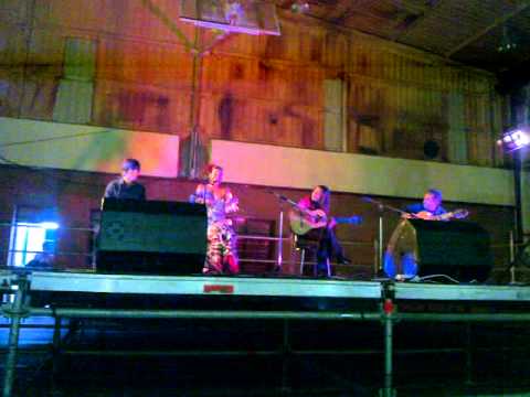 Olga Romero,Tientos del cariño, al cajón toni y Gema y Miguel García a las guitarras.