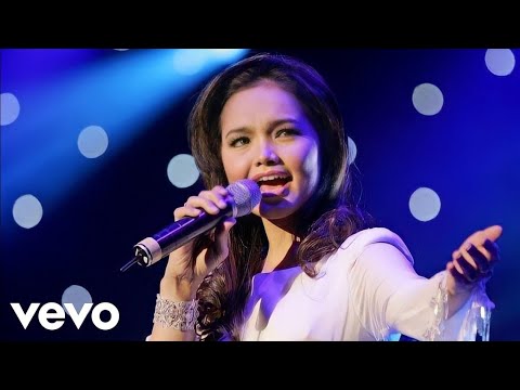 Siti Nurhaliza - Dialah Di Hati (Live at The Royal Albert Hall)